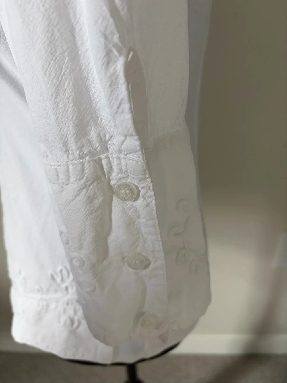 Scully Cantina White Women's Embroidered Button-Down Shirt size S - Picture 9 of 16